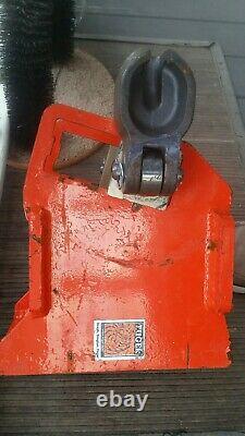 Heavy duty TIGER POLE PULLER excellent condition no hydraulics only part shown
