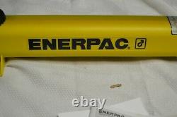 NEW Enerpac P392 Hydraulic Hand Pump 2-Stage 700 Bar 200-10000psi Open Box