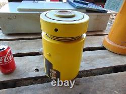 Cylindre de pompe hydraulique ENERPAC de 100 tonnes avec écrou de verrouillage CLL1004 à action simple
